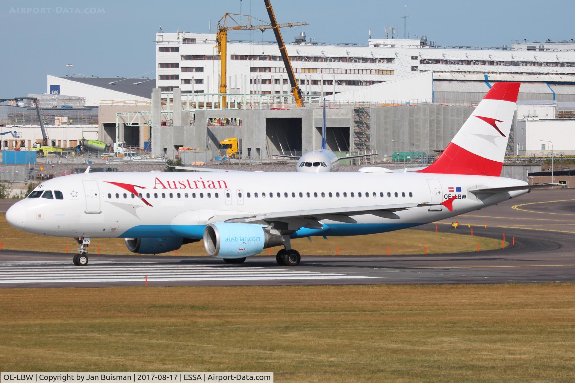OE-LBW, 2001 Airbus A320-214 C/N 1678, Austrian Airlines