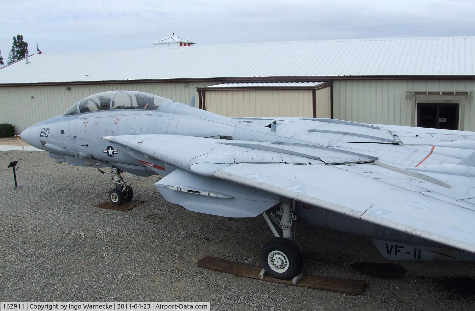 162911, Grumman F-14B Tomcat C/N 559, Grumman F-14B Tomcat at the Estrella Warbirds Museum, Paso Robles CA
