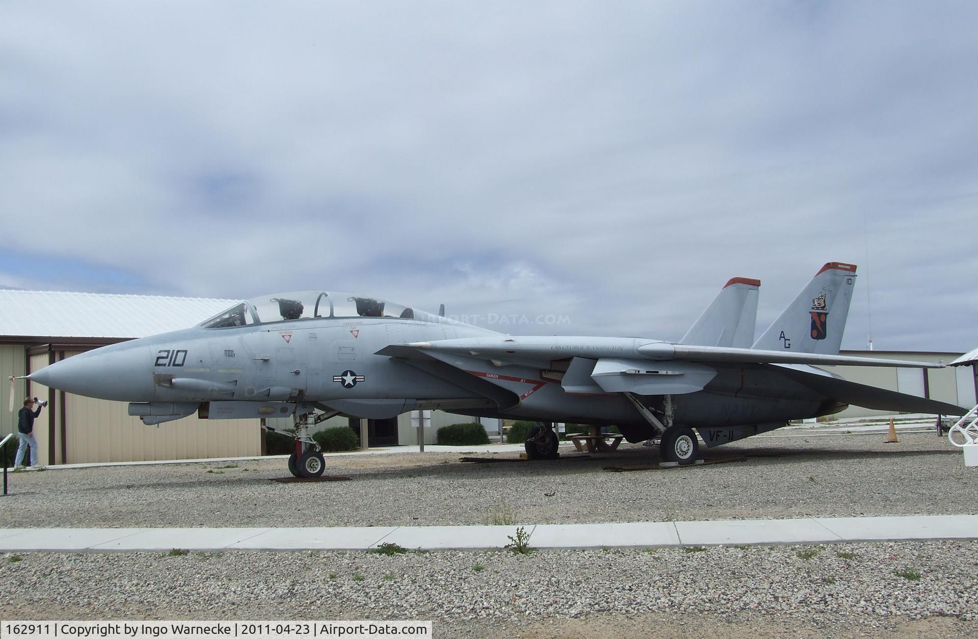 162911, Grumman F-14B Tomcat C/N 559, Grumman F-14B Tomcat at the Estrella Warbirds Museum, Paso Robles CA
