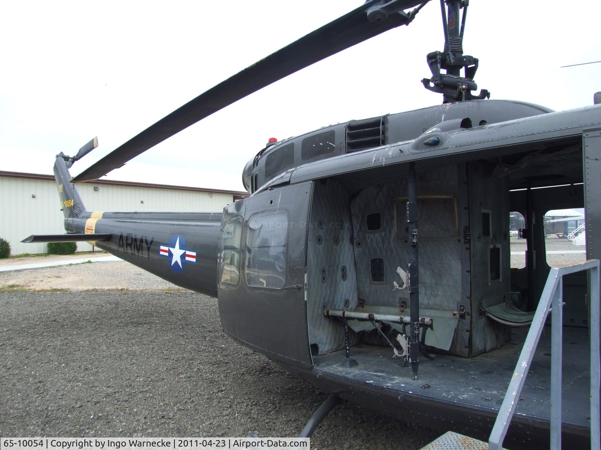 65-10054, 1965 Bell UH-1D Iroquois C/N 5098, Bell UH-1D Iroquois at the Estrella Warbirds Museum, Paso Robles CA