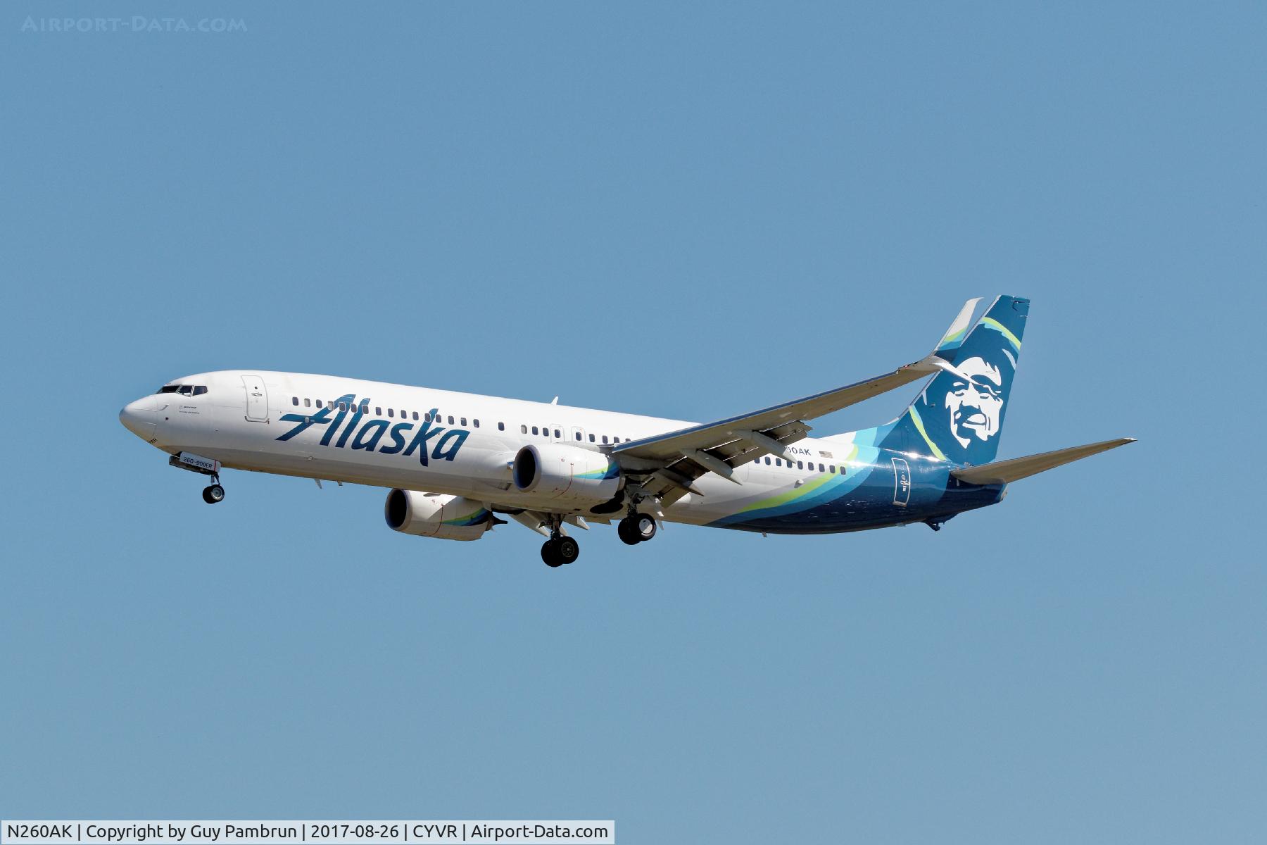 N260AK, 2016 Boeing 737-990/ER C/N 36349, Landing