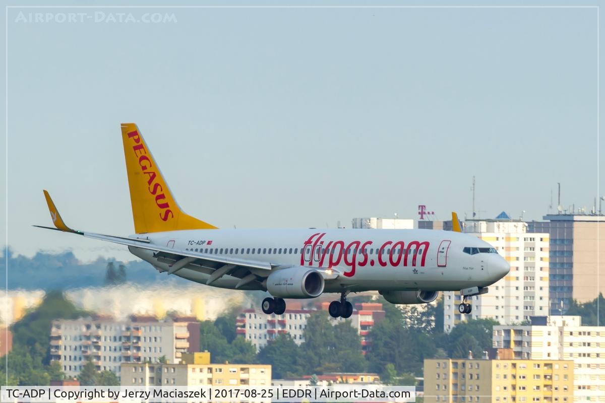 TC-ADP, 2011 Boeing 737-82R C/N 40720, Boeing 737-82R