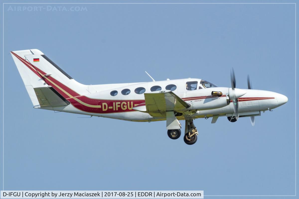 D-IFGU, 1983 Cessna 425 Conquest I C/N 425-0042, Cessna 425 Conquest 1