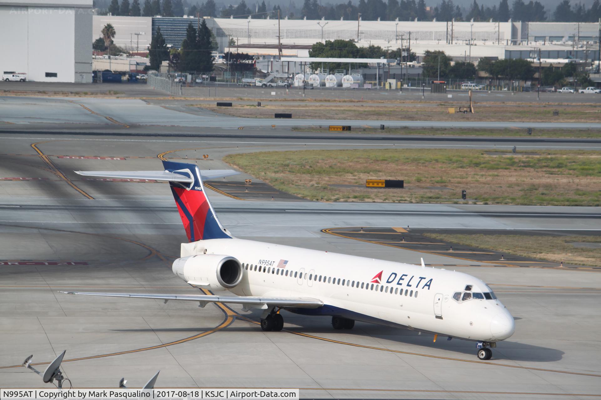 N995AT, 2002 Boeing 717-200 C/N 55139, Boeing 717-200