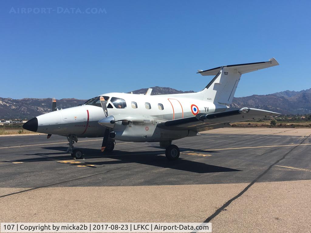 107, Embraer EMB-121AA Xingu C/N 121107, Parked