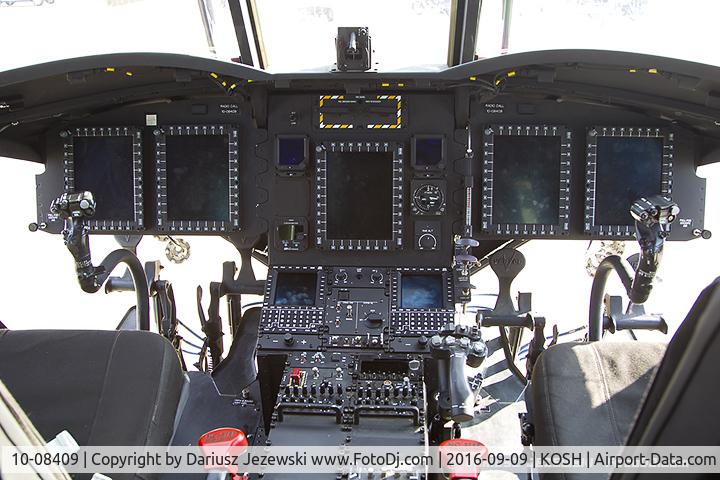 10-08409, 2010 Boeing CH-47F Chinook C/N M8410, Cockpit of CH-47F Chinook 10-08409