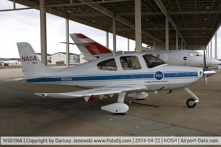 N501NA, 2001 Cirrus SR22 C/N 0012, NASA Cirrus SR-22  C/N 0012, N501NA