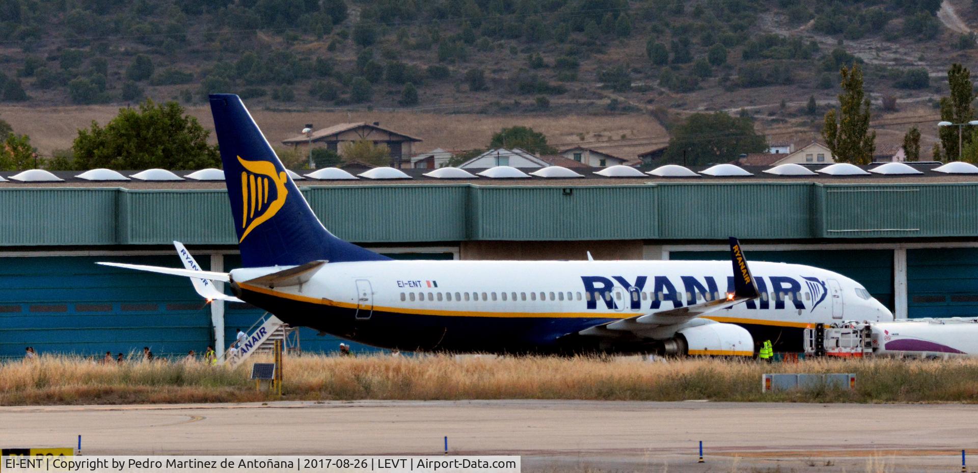 EI-ENT, 2010 Boeing 737-8AS C/N 35040, Foronda - Vitoria-Gasteiz - España