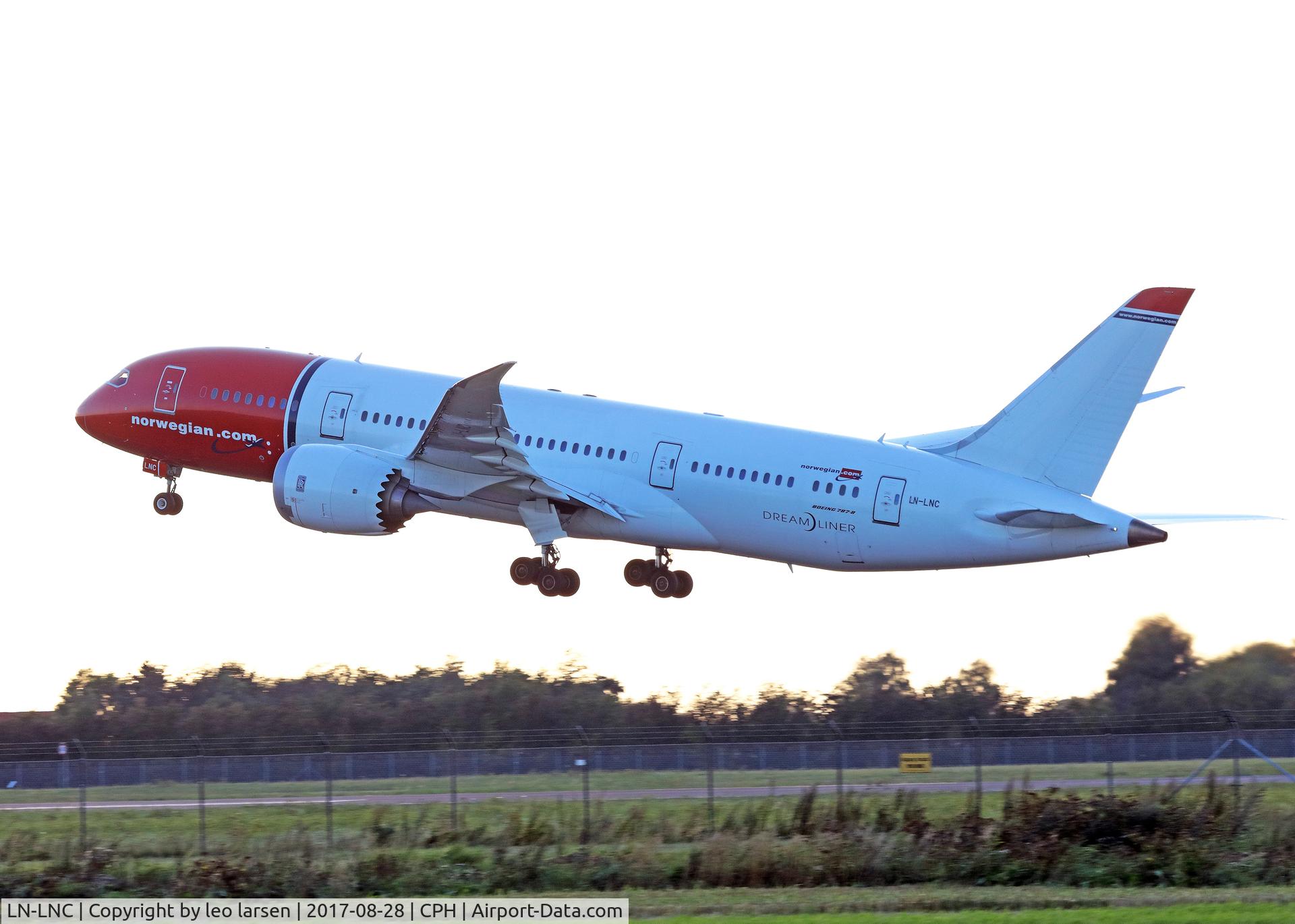 LN-LNC, 2013 Boeing 787-8 Dreamliner C/N 34795, Copenhagen 28.8.2017