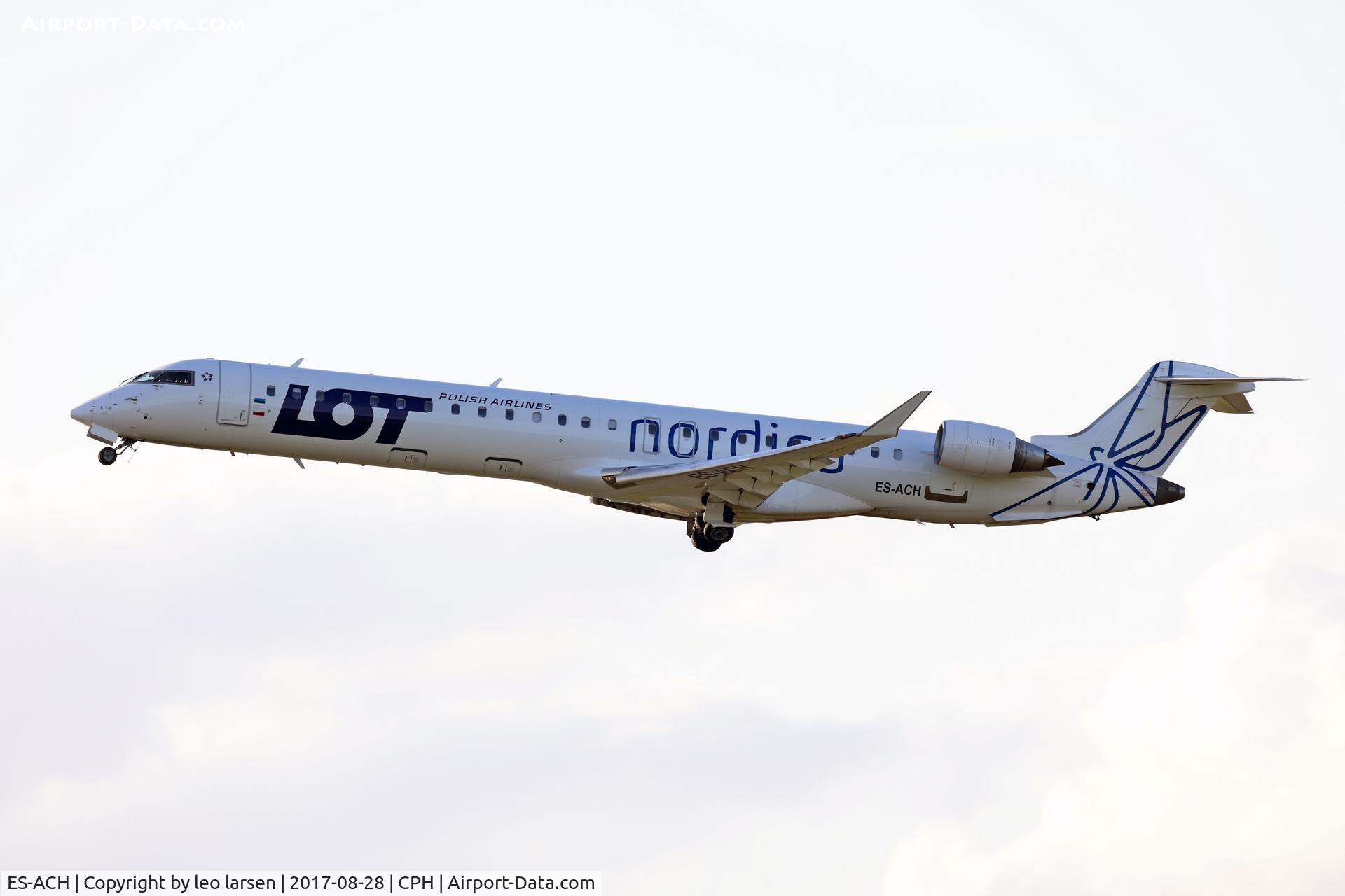 ES-ACH, 2006 Bombardier CRJ-900 (CL-600 2D24) C/N 15071, Copenhagen 28.8.2017