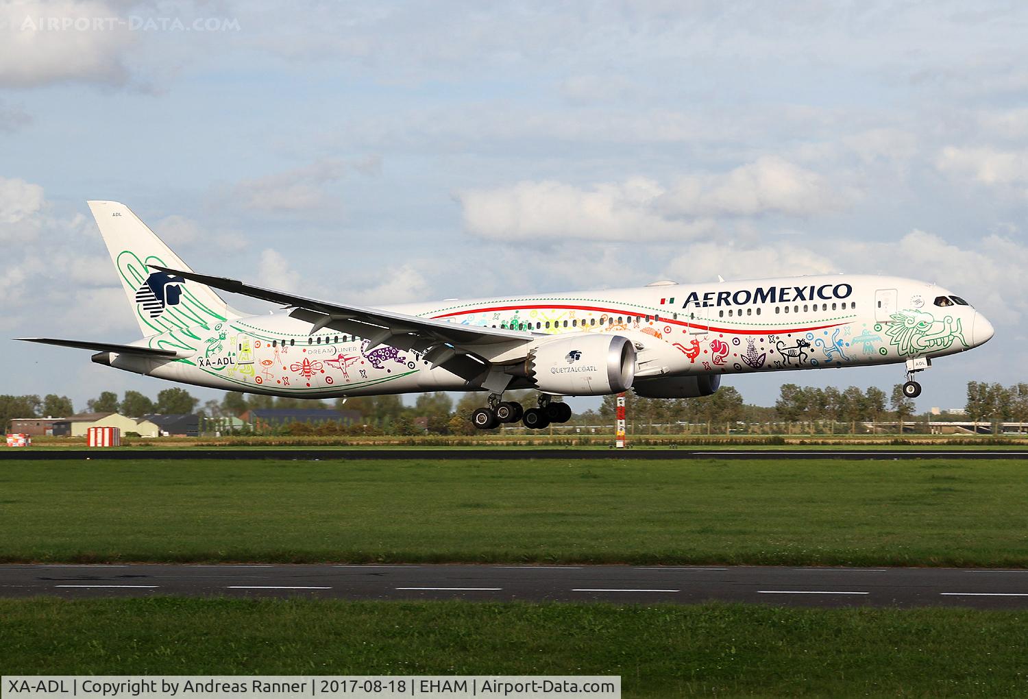 XA-ADL, 2016 Boeing 787-9 Dreamliner C/N 43859, Aeromexico Boeing 787