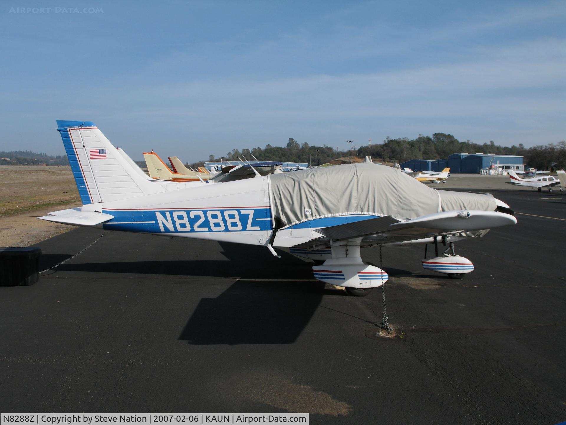 N8288Z, 1980 Piper PA-28-161 Warrior II C/N 28-8116071, Locally-based 1980 Piper PA-28-161 Warrior II 