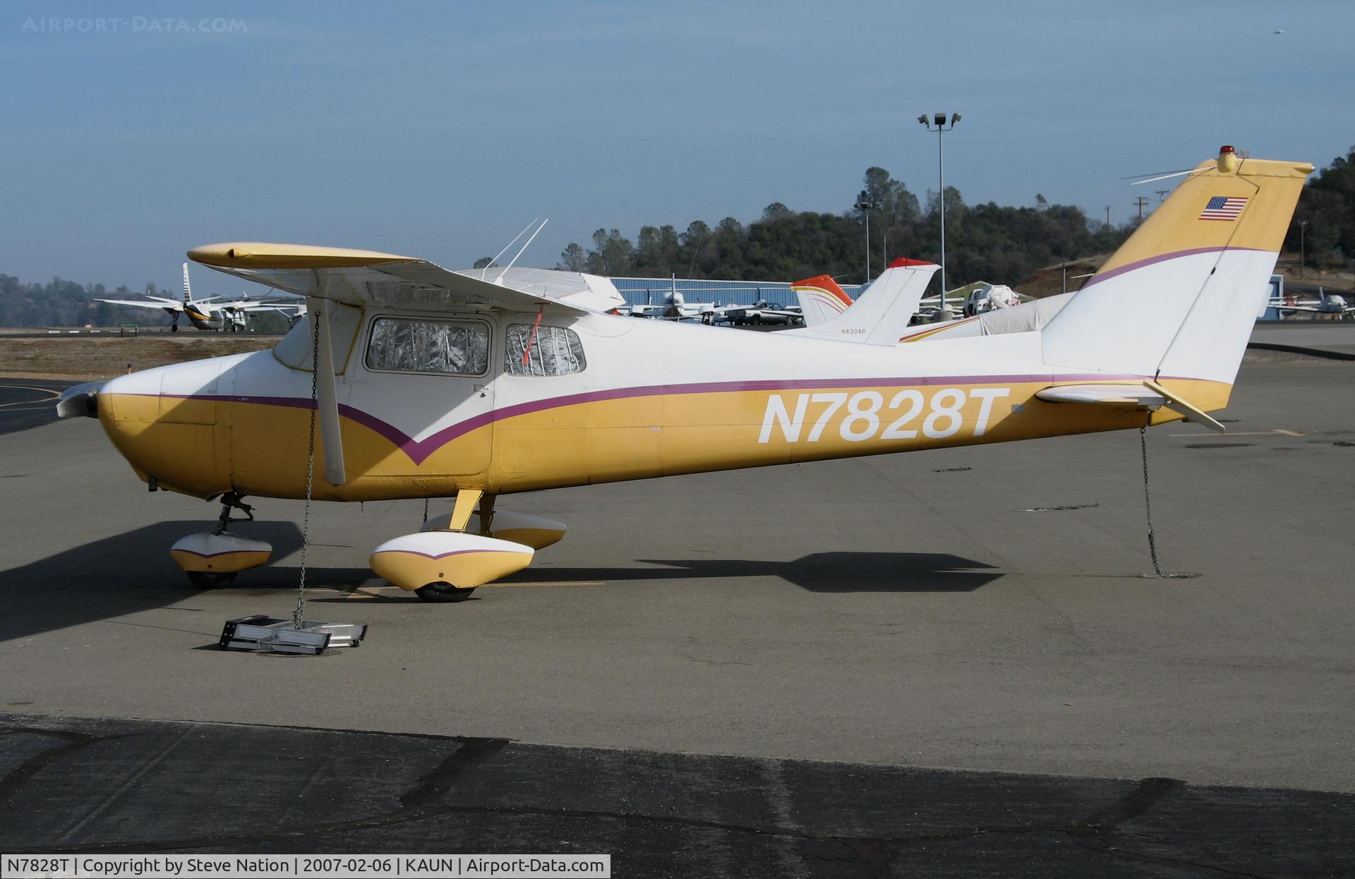 N7828T, 1960 Cessna 172A C/N 47428, Locally-based 1960 Cessna 172A Skyhawk 