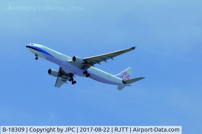 B-18309, 2005 Airbus A330-302 C/N 707, Approach to Land
