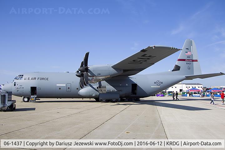 06-1437, 2007 Lockheed Martin C-130J-30 Super Hercules C/N 382-5586, C-130J Hercules 06-1437  from 143rd AS 143rd AS Quonset Point ANGS, RI