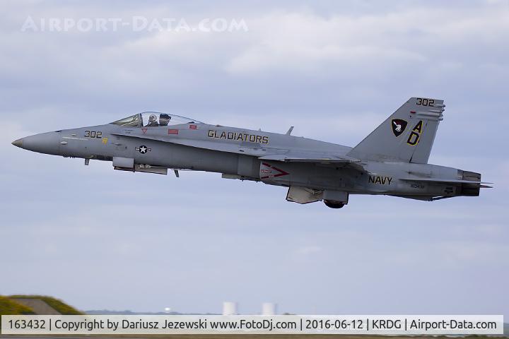 163432, 1987 McDonnell Douglas F/A-18C Hornet C/N 628/C006, F/A-18C Hornet 163432 AB-310 from VFA-136 