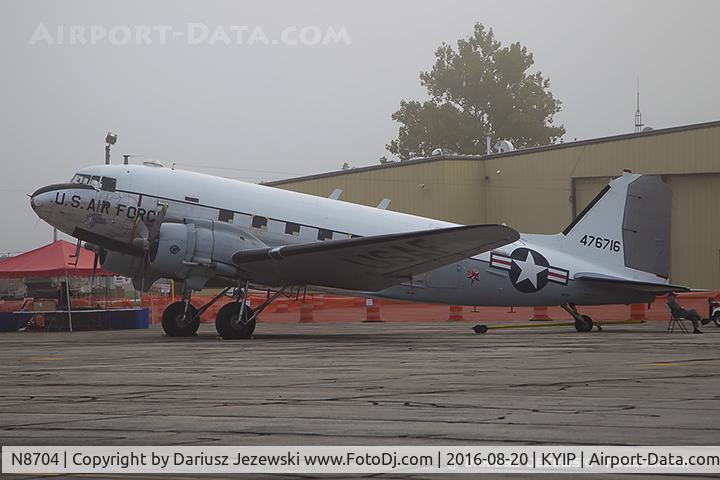 N8704, 1944 Douglas DC3C-S4C4G (TC-47B-30-DK) C/N 33048, Douglas DC-3C-S4C4G 