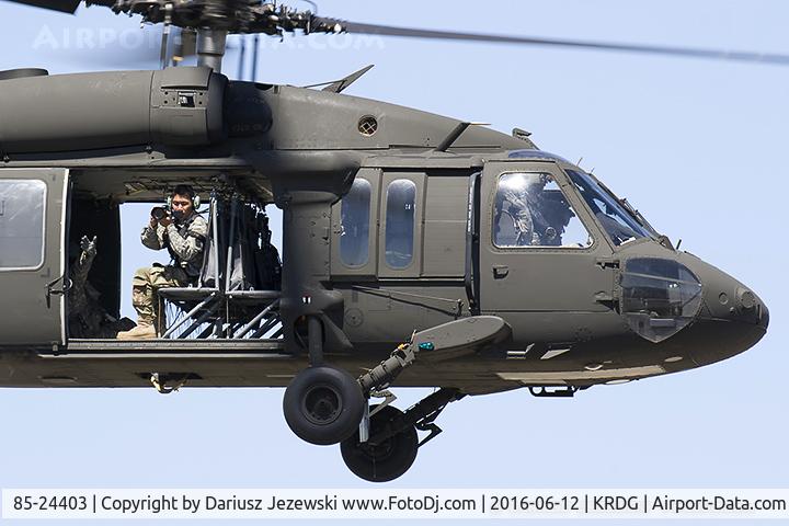 85-24403, Sikorsky UH-60A Blackhawk C/N 70-0880, UH-60A Blackhawk 85-24403  from 1/126th Avn  Quonset Point ANGS, RI
