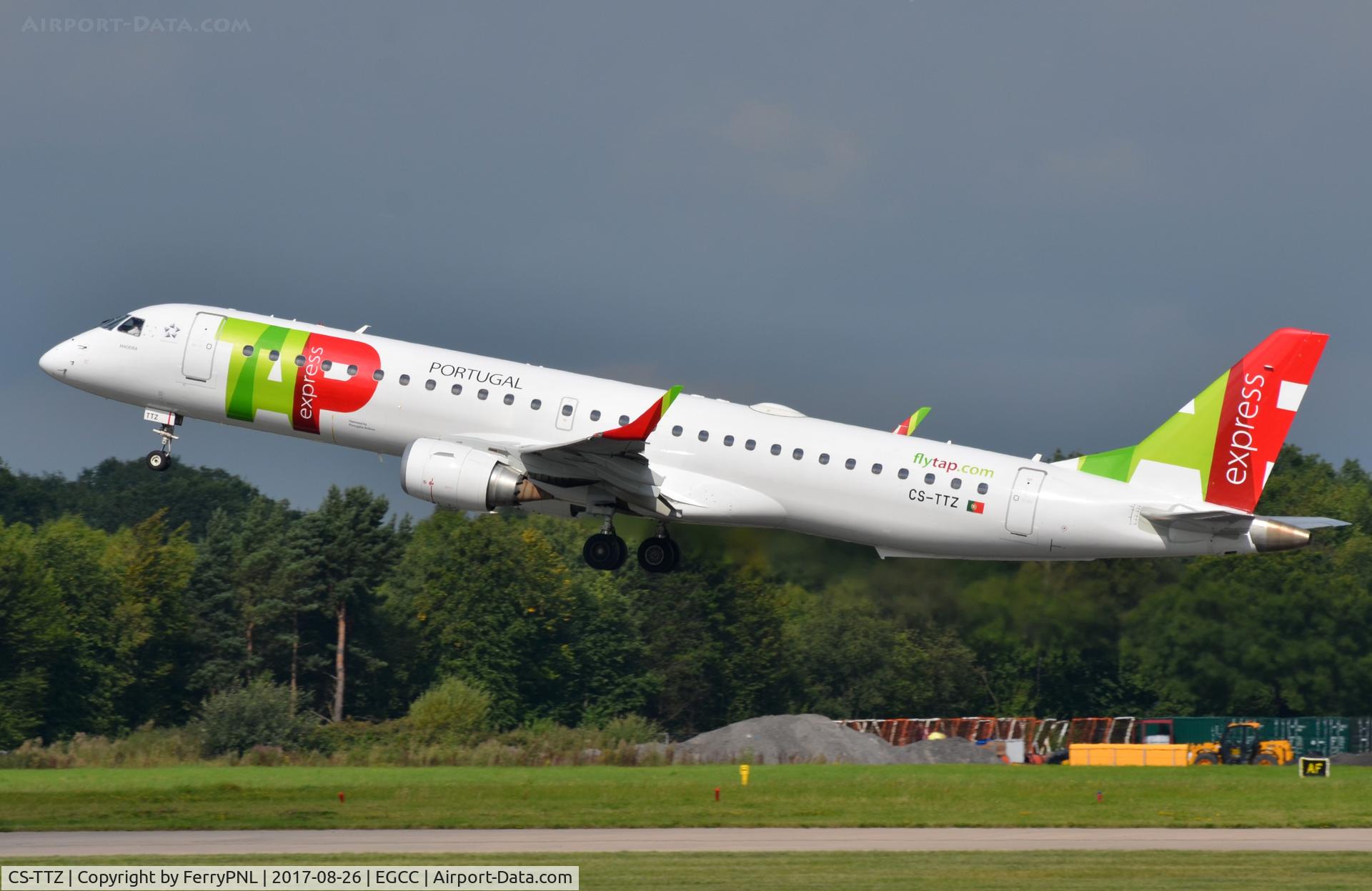 CS-TTZ, 2013 Embraer 195AR (ERJ-190-200IGW) C/N 19000628, TAP ERJ195 departing