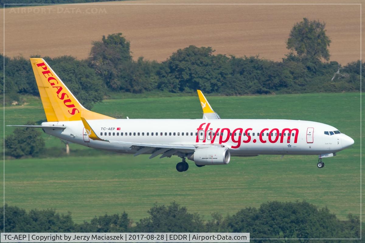 TC-AEP, 2011 Boeing 737-82R C/N 40724, Boeing 737-82R