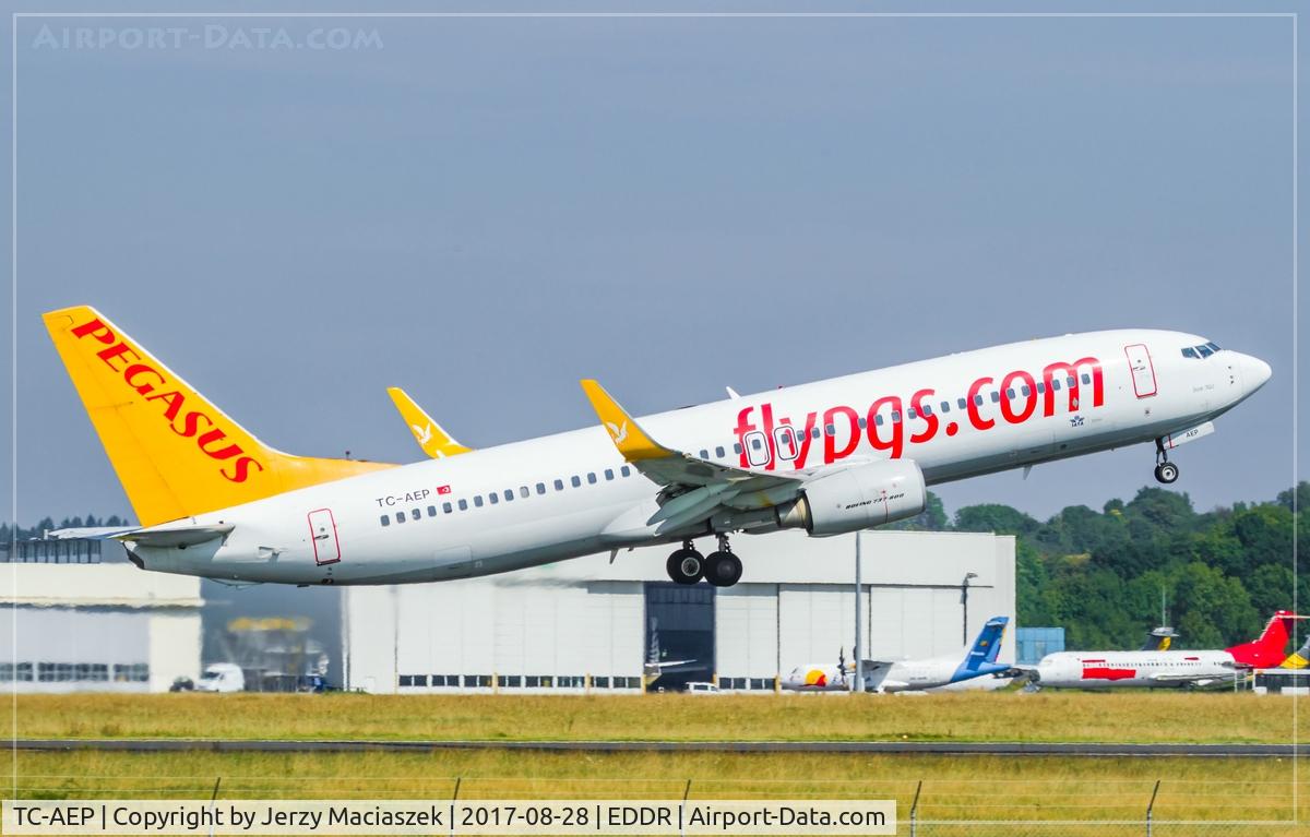 TC-AEP, 2011 Boeing 737-82R C/N 40724, Boeing 737-82R