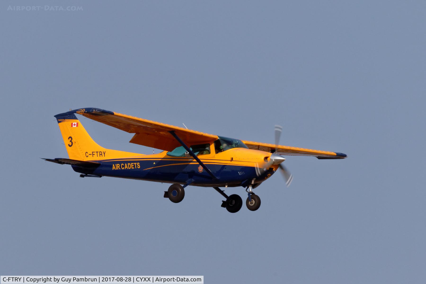 C-FTRY, 1975 Cessna 182P Skylane C/N 18264284, Air Cadet glider tug #3 landing