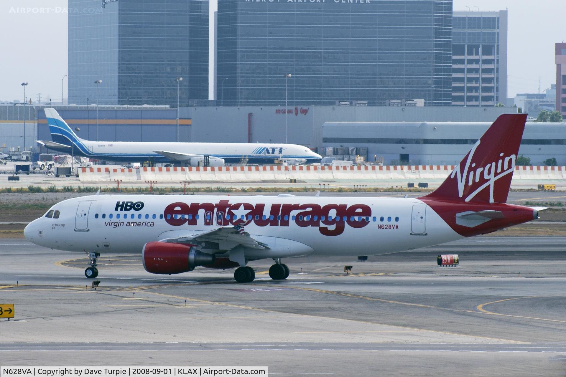 N628VA, 2007 Airbus A320-214 C/N 2993, This plane has long since been repainted.