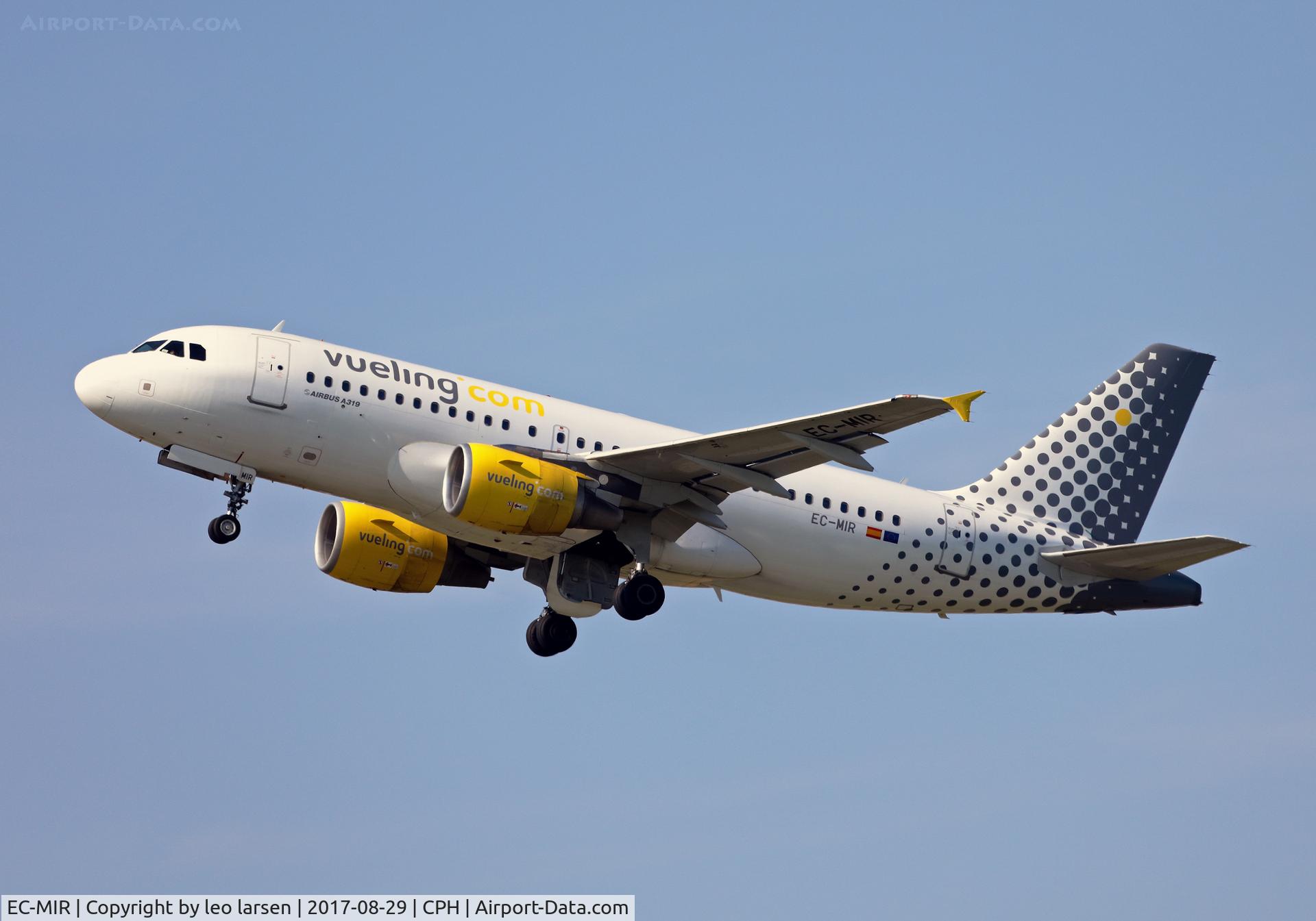 EC-MIR, 2008 Airbus A319-111 C/N 3377, Copenhagen 29.8.2017