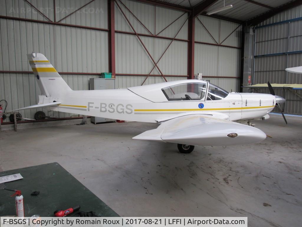 F-BSGS, Wassmer WA-421-250 C/N 428, Parked