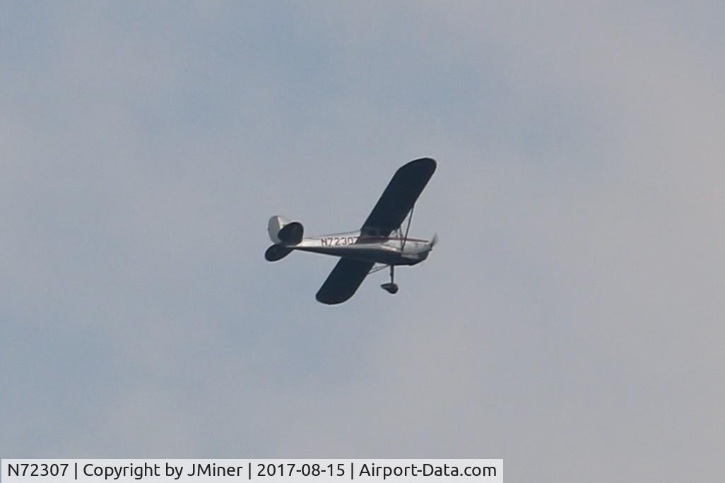 N72307, 1946 Cessna 140 C/N 9484, Flying over Sleepy Hollow, IL.