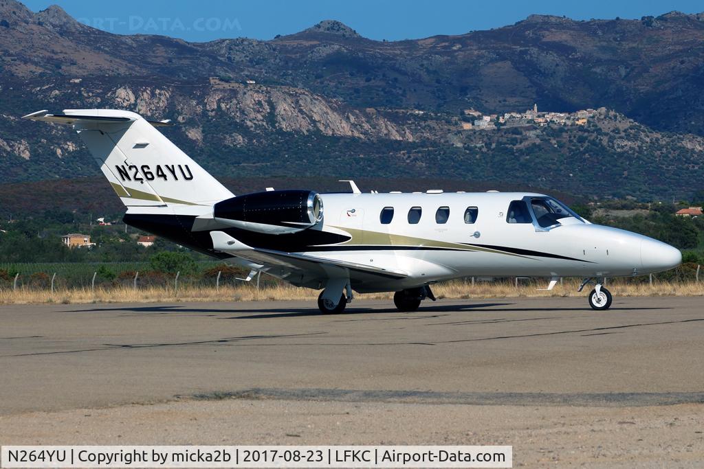 N264YU, 2016 Cessna 525 Citation M2 C/N 525-0914, Taxiing