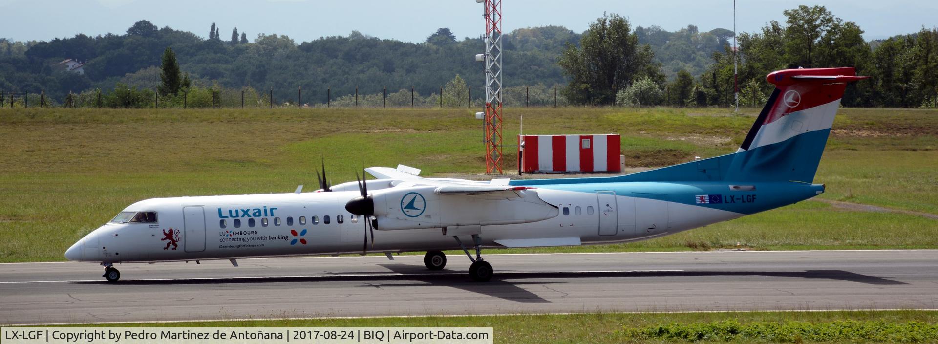 LX-LGF, 2011 De Havilland Canada DHC-8-402Q Dash 8 C/N 4349, Aéroport  Biarritz-Anglet-Bayonne