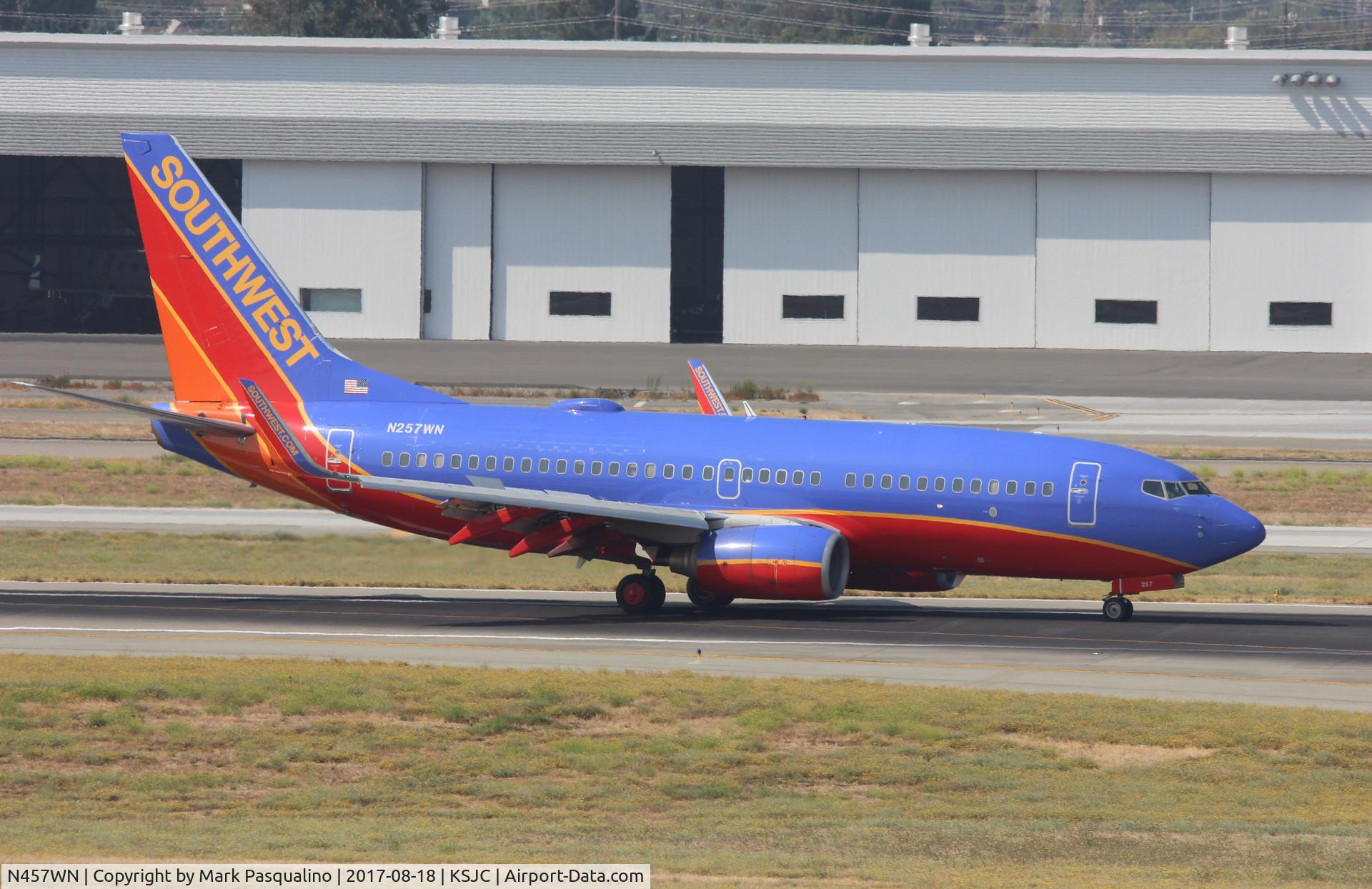 N457WN, 2004 Boeing 737-7H4 C/N 33856, Boeing 737-700