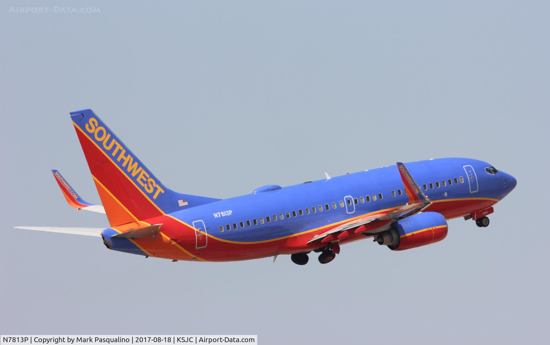 N7813P, 2001 Boeing 737-7K9 C/N 30041, Boeing 737-700