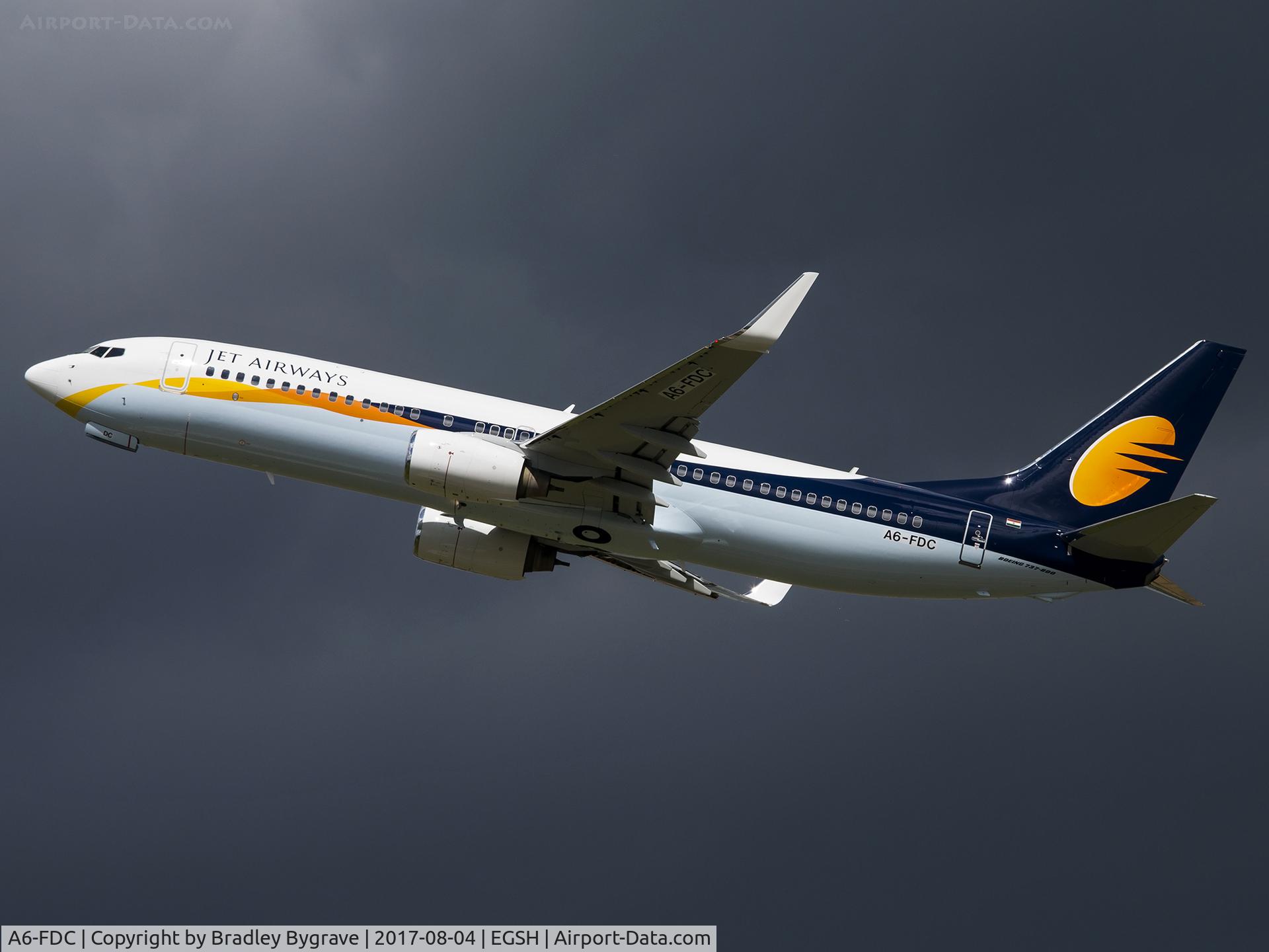 A6-FDC, 2008 Boeing 737-86Q C/N 40233, Climbing away from runway 27