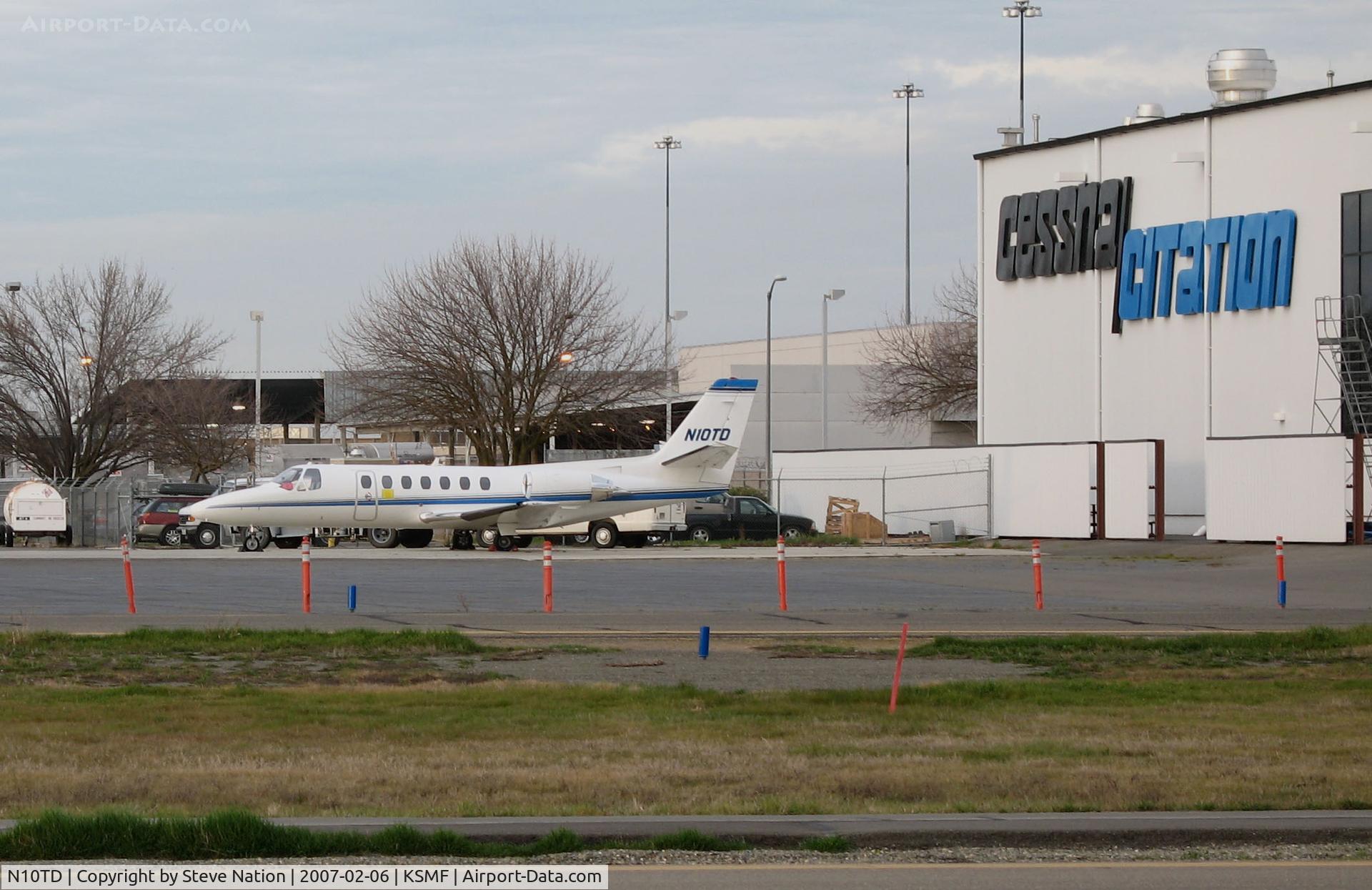 N10TD, 1991 Cessna 560 Citation V C/N 560-0096, SBM Cleaners Co, Beaverton, OR 1991 Cessna 560 on Cessna Citation Center ramp @ Sacramento International Airport, CA
