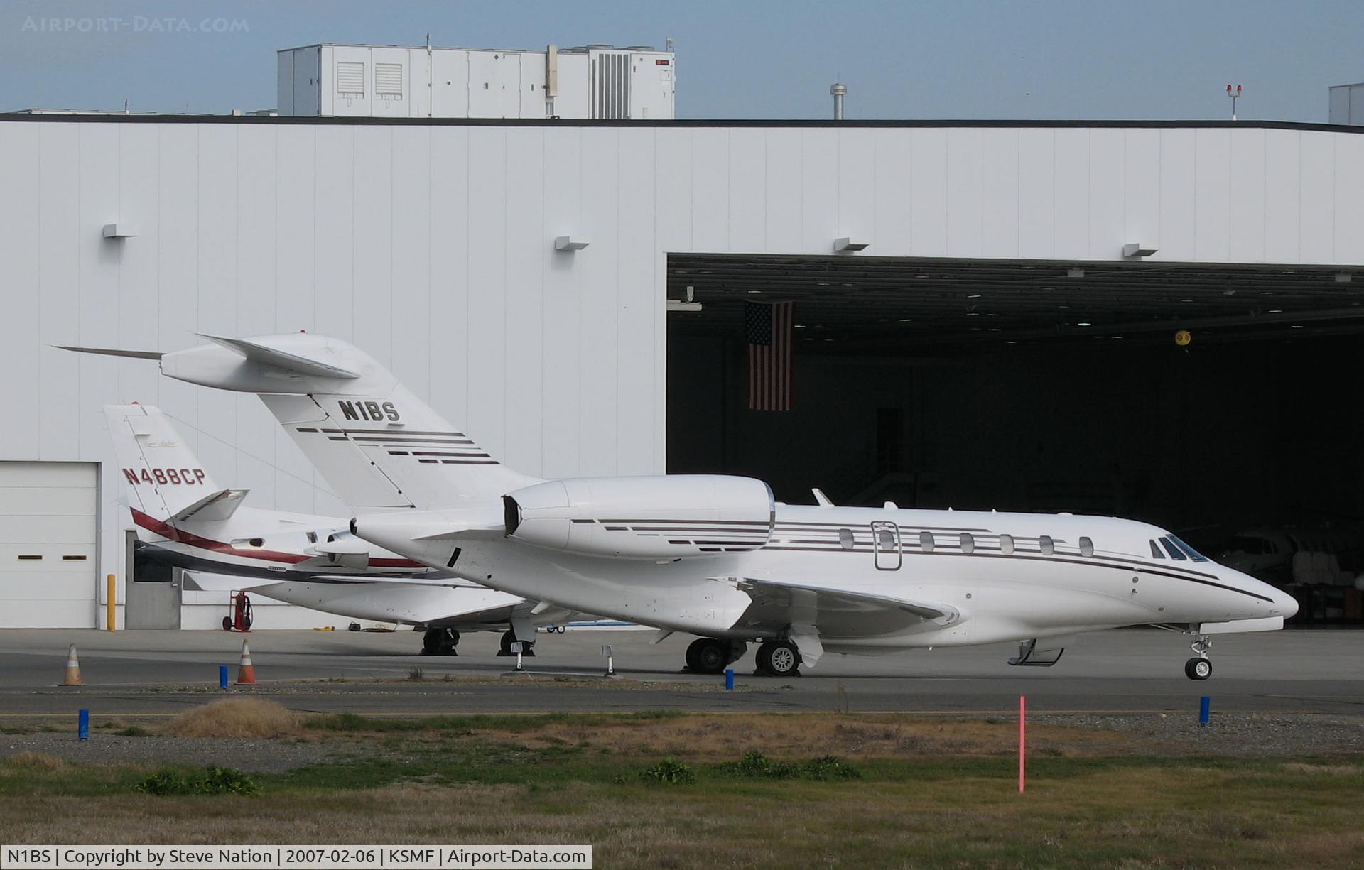 N1BS, 1999 Cessna 750 Citation X Citation X C/N 750-0081, Bank of Stockton 1999 Cessna 750 on Cessna Citation Center ramp @ Sacramento International Airport, CA