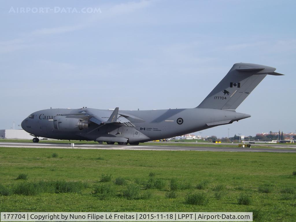 177704, 2008 Boeing CC-177 Globemaster III C/N F-187, At the runway.