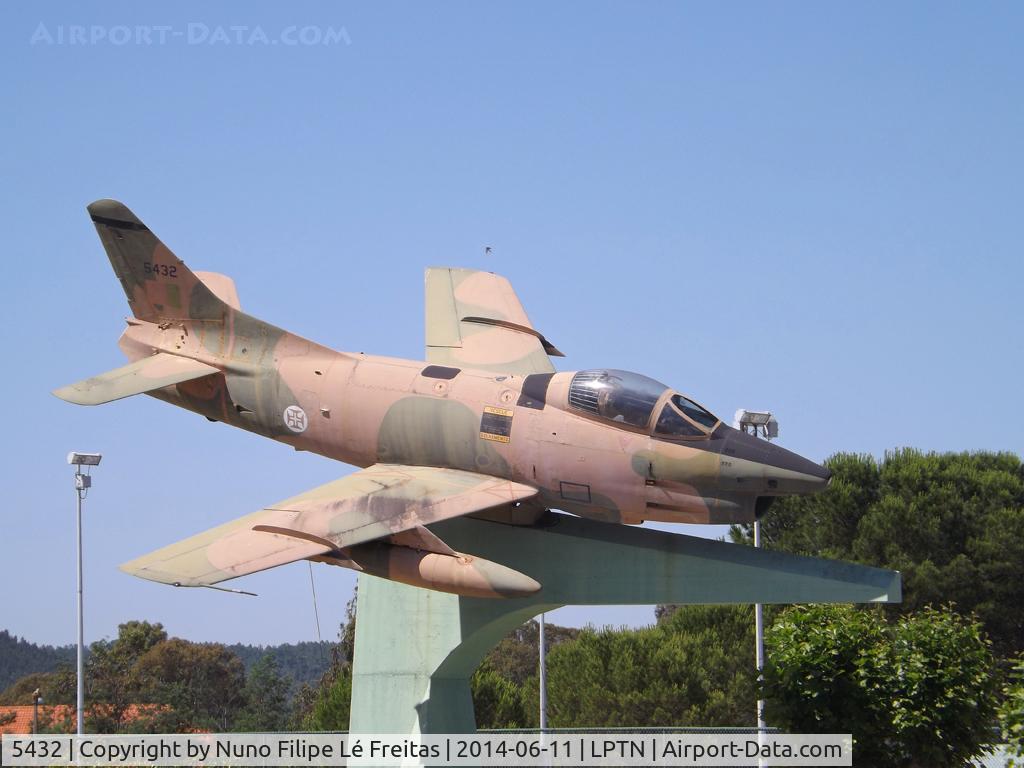 5432, Fiat G-91R/4 C/N 91-4-0145, Preserved. Old paint schemme.