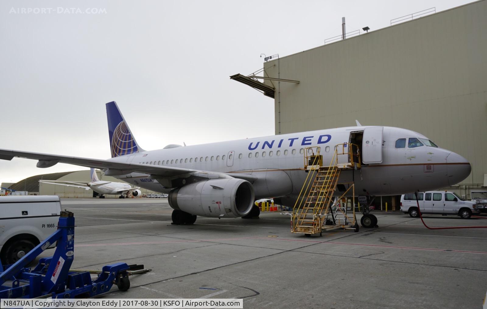 N847UA, 2001 Airbus A319-131 C/N 1627, Foggy summer day. SFO. 2017.