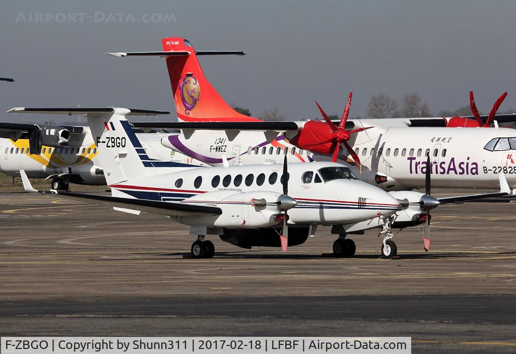 F-ZBGO, 2012 Hawker Beechcraft 350i Super King Air (B300) C/N FL-800, Parked...