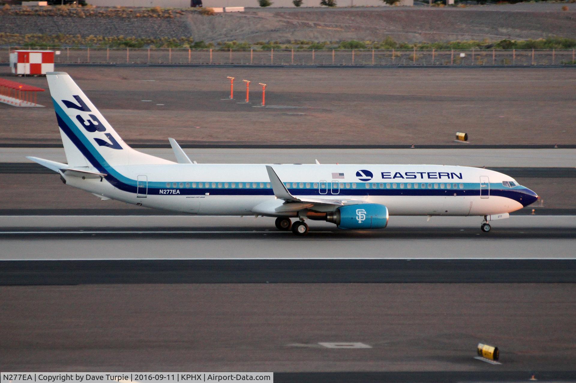 N277EA, 2001 Boeing 737-8CX C/N 32359, Notice the San Francisco Giants logo on the cowlings.