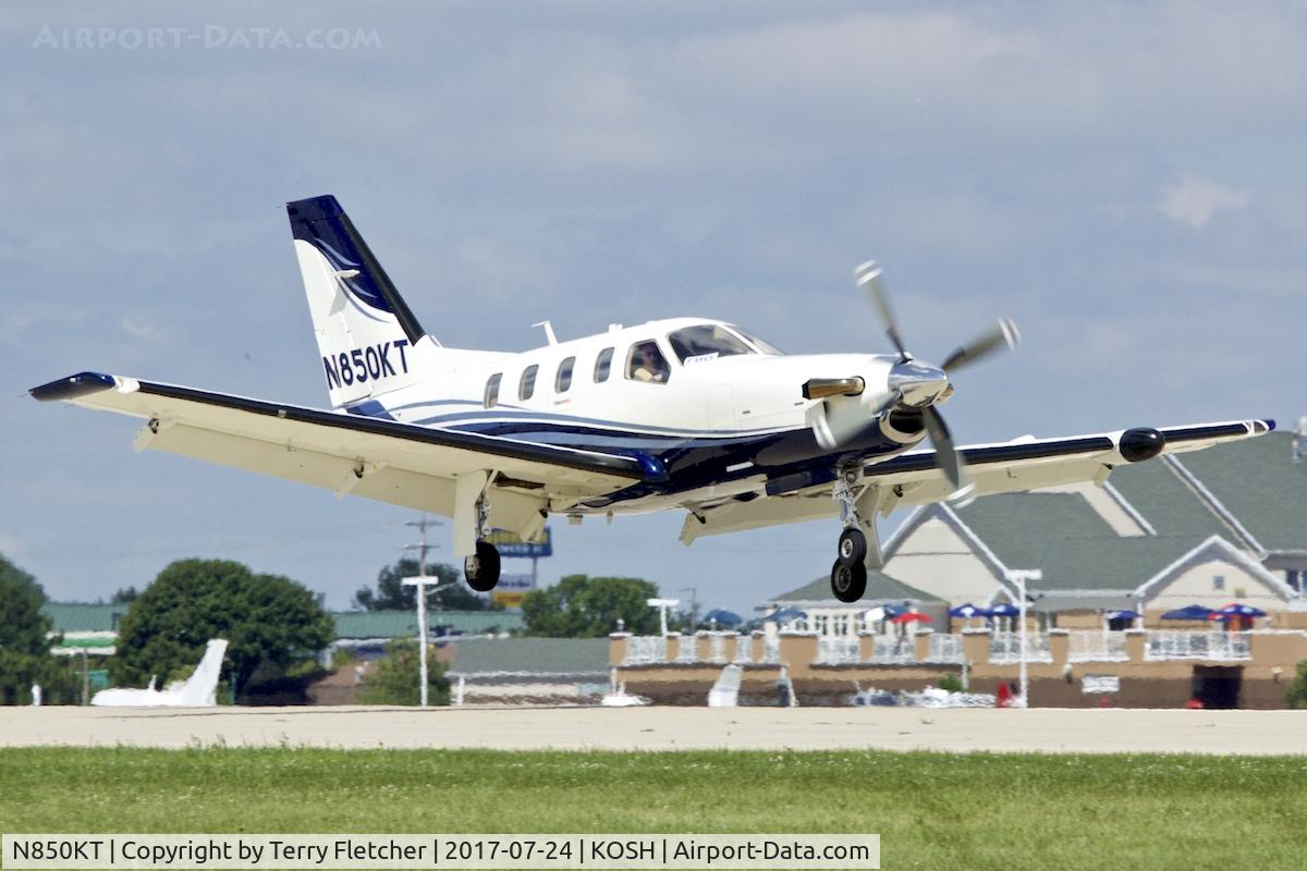 N850KT, Socata TBM-700 C/N 566, At 2017 AirVenture at Oshkosh