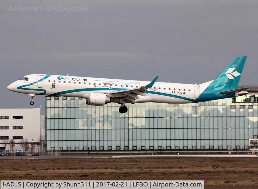 I-ADJS, 2013 Embraer 195LR (ERJ-190-200LR) C/N 19000597, Landing rwy 32R with special 25th anniversary c/s