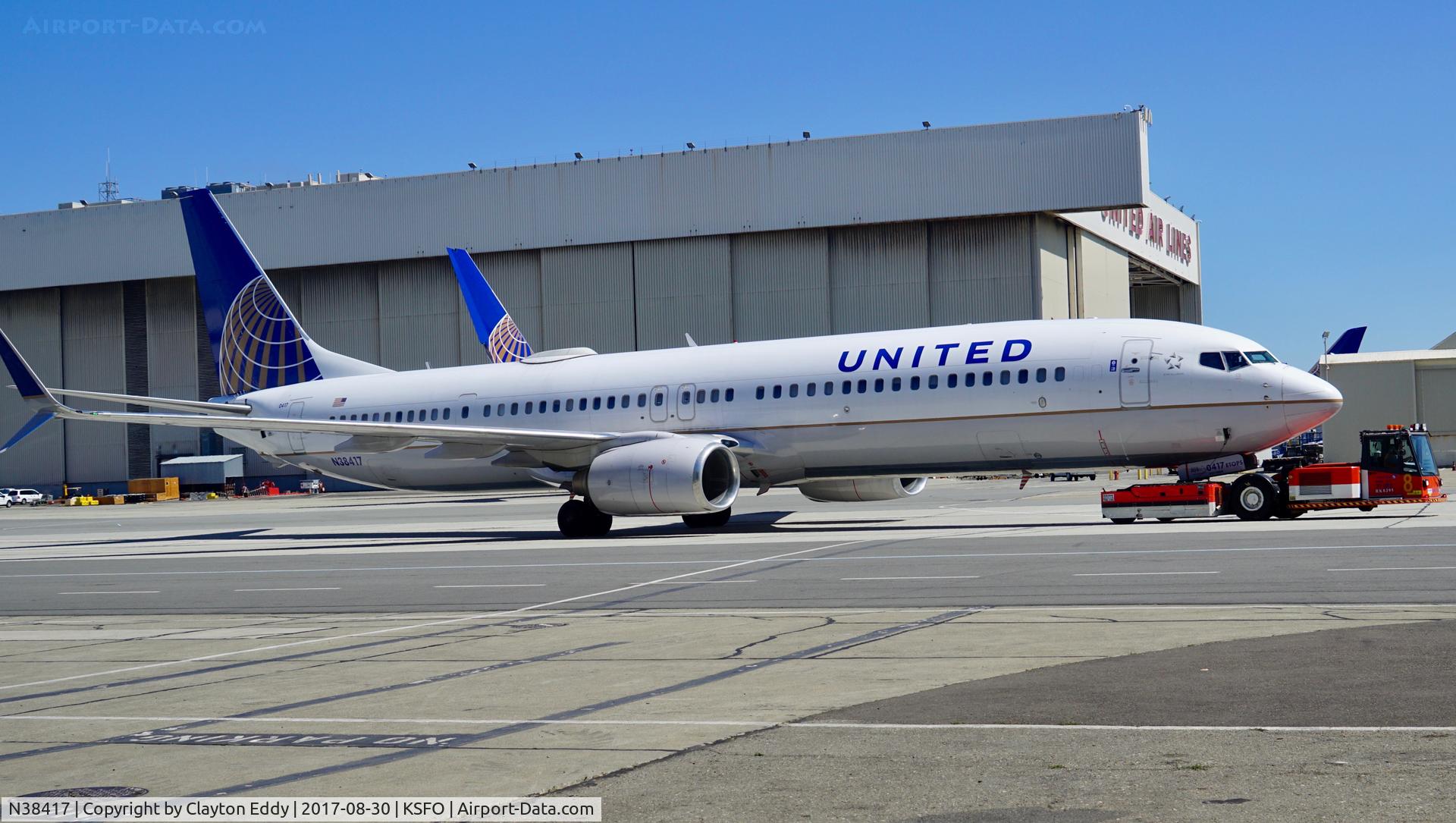 N38417, 2008 Boeing 737-924/ER C/N 31665, SFO 2017.