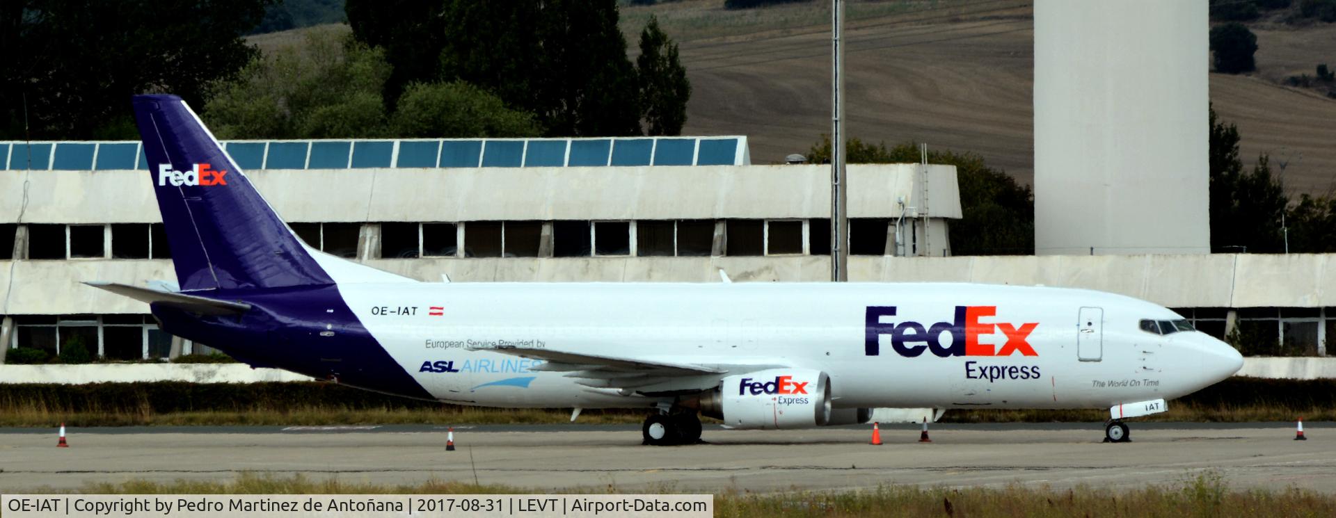 OE-IAT, 1999 Boeing 737-4M0 C/N 29210, Foronda - Vitoria-Gasteiz - España