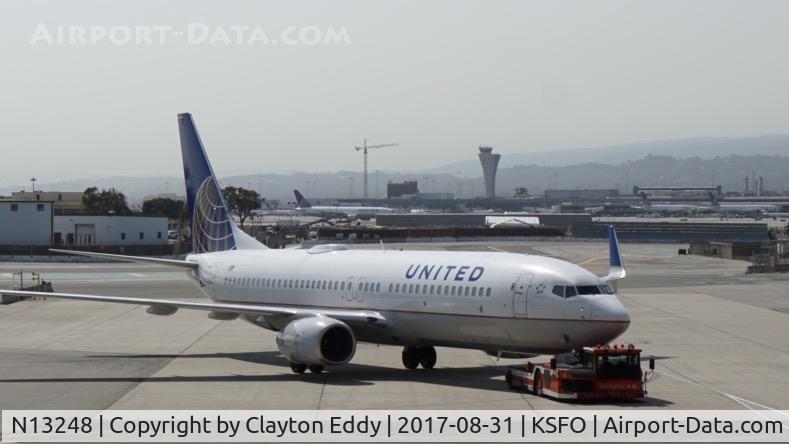 N13248, 1999 Boeing 737-824 C/N 28808, SFO 2017.