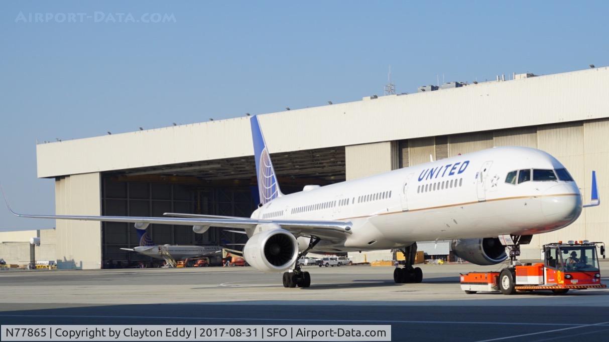 N77865, 2002 Boeing 757-33N C/N 32589, SFO 2017.