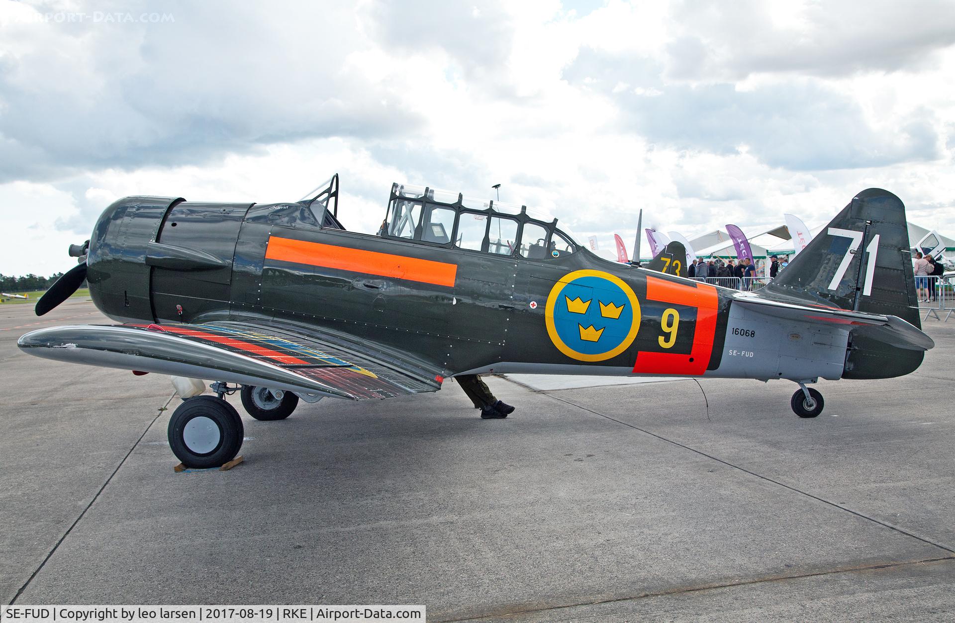 SE-FUD, 1942 Noorduyn AT-16 Harvard IIB C/N 14-486, Roskilde air show 19.8.2017
