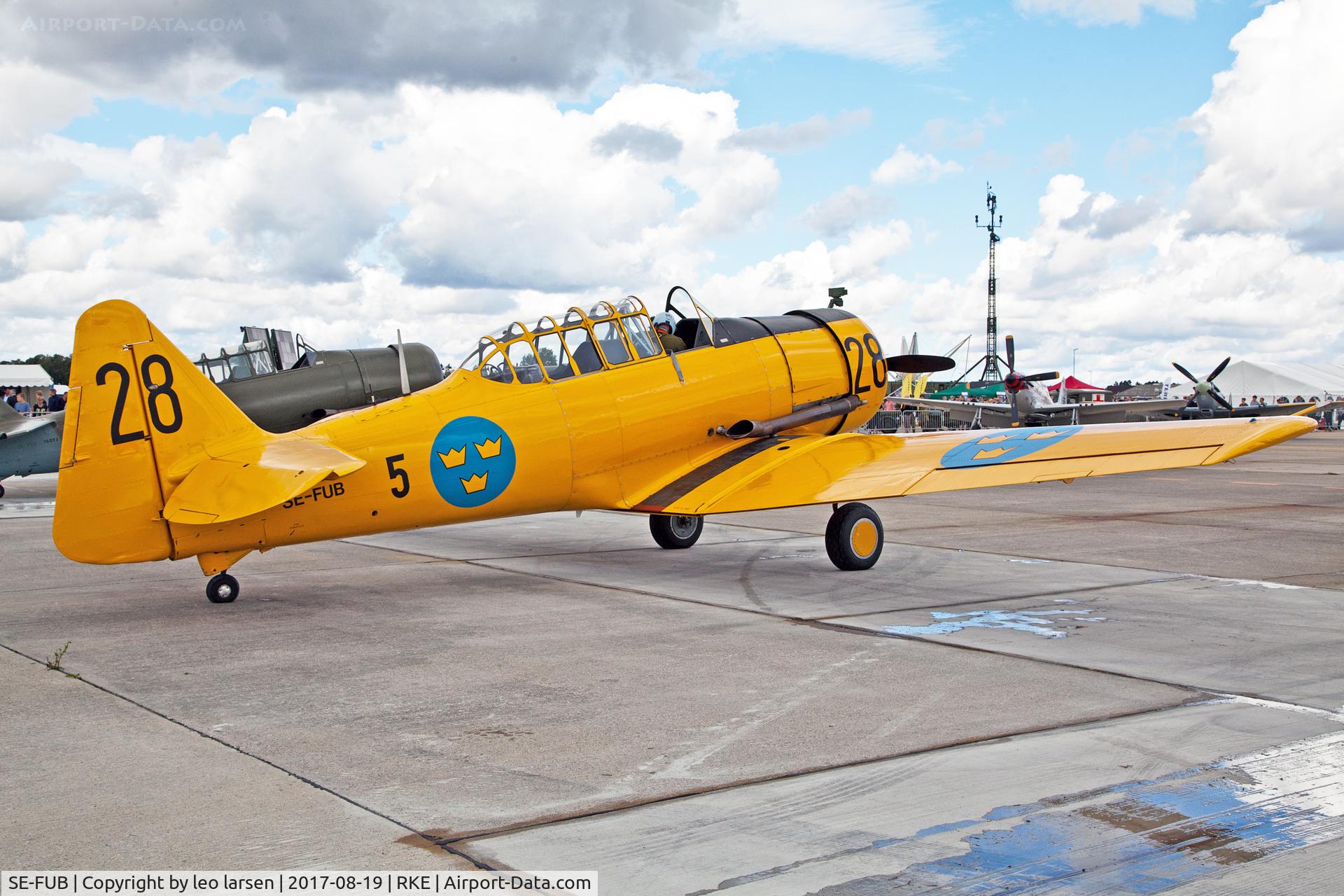 SE-FUB, 1943 Noorduyn Sk.16A Harvard C/N 14-725, Roskilde air show 19.8.2017